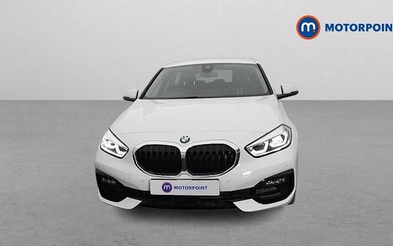 Used BMW 118 Sport Line 136 HP (100 kW) 2024 Hatchback