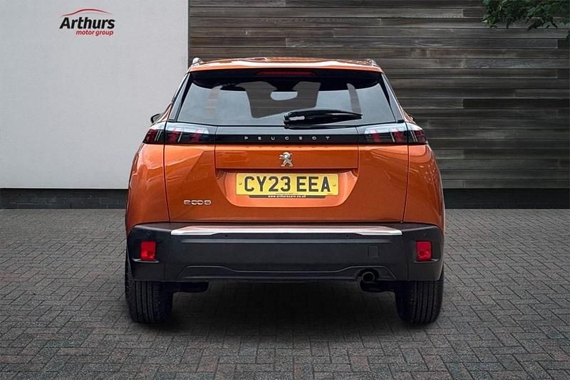 Second-hand Peugeot 2008 Active+ 100 CP (73 kW) 2023 Portocaliu SUV
