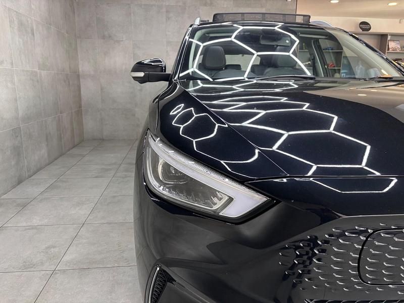 Usado MG ZS Trophy 130 kW (177 HP) 2022 Preto SUV