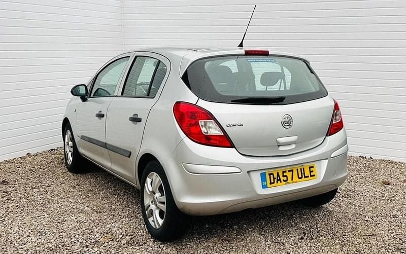 Used Vauxhall Corsa 59 HP (43 kW) 2007 Silver Hatchback