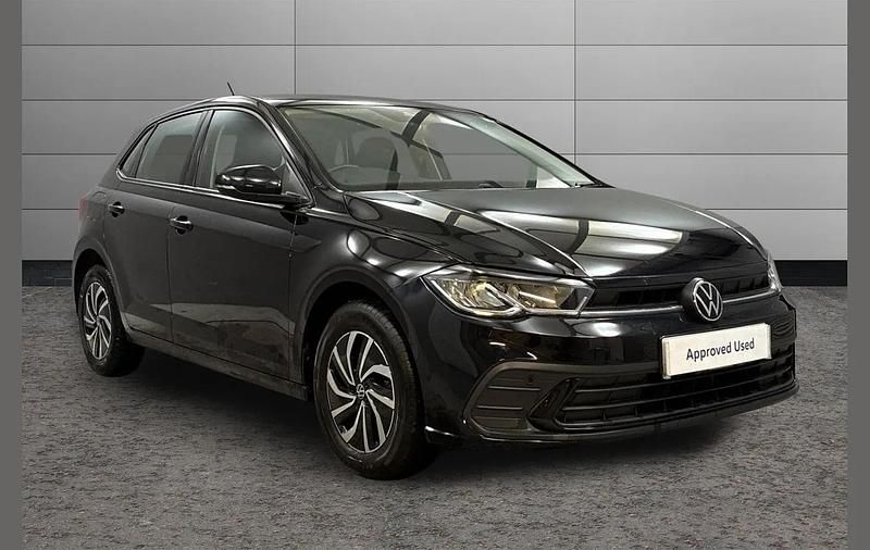 Used VW Polo Life 95 HP (69 kW) 2023 Black Hatchback