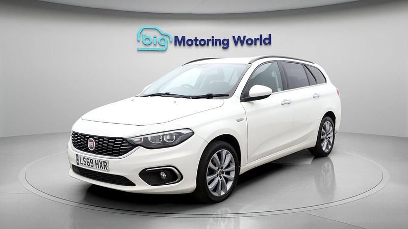 Used Fiat Tipo Lounge 118 HP (86 kW) 2019 White Estate