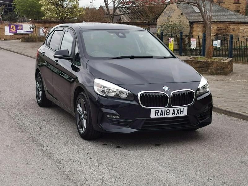 Black Used 2018 BMW 218 Sport Line MPV | £9,800 (Good price) - Image 1/4