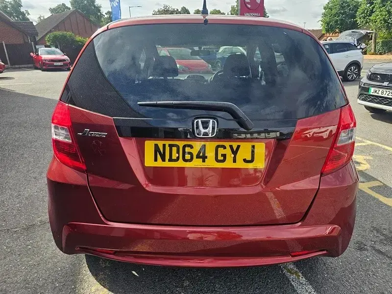 Used Honda Jazz ES 99 HP (72 kW) 2014 Red Hatchback