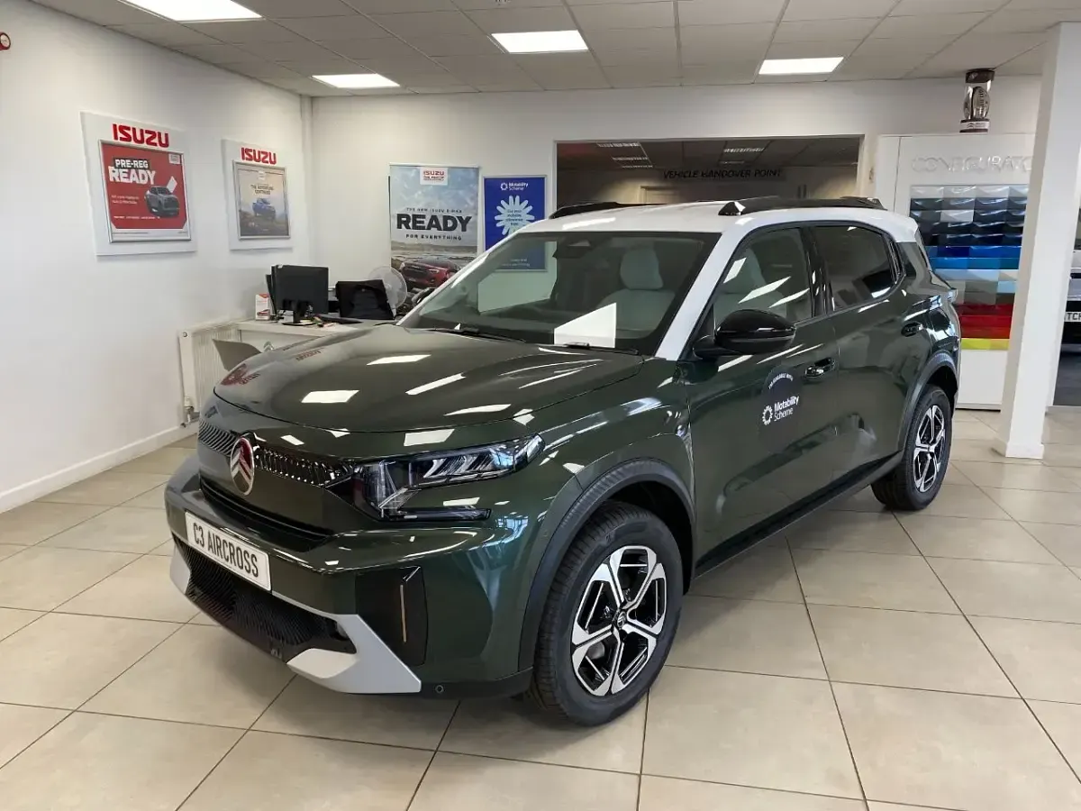 New Citroën C3 Aircross 145 HP (106 kW) 2026 Montana green SUV