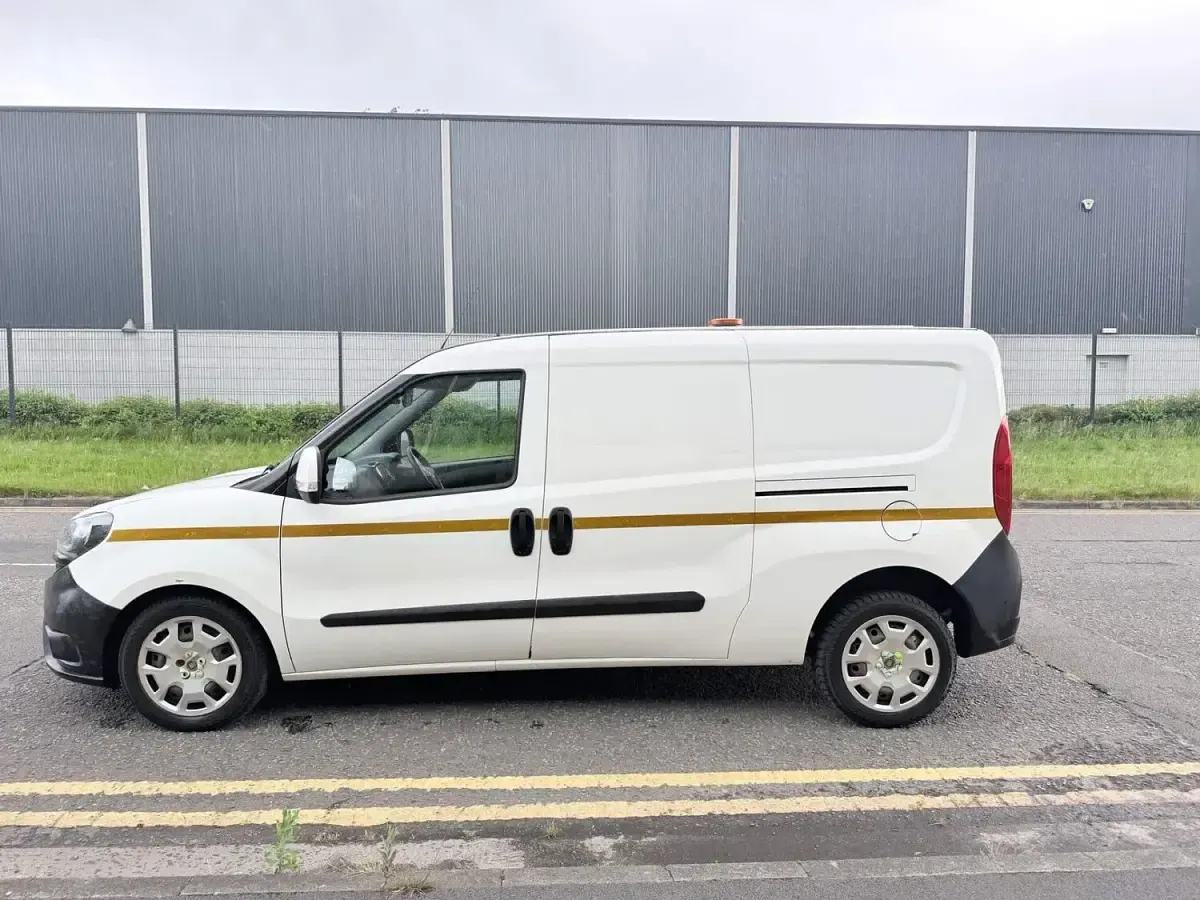 Used Fiat Doblò 2018 White MPV
