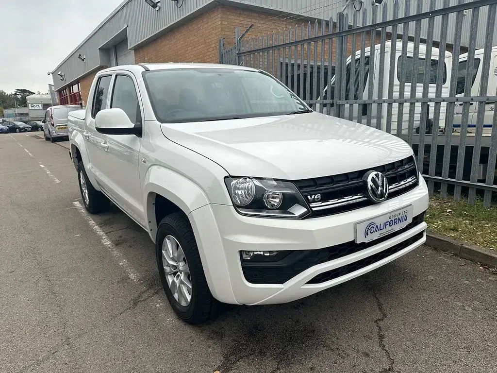 Usado VW Amarok Trendline 205 HP (150 kW) 2020 Branco Pickup