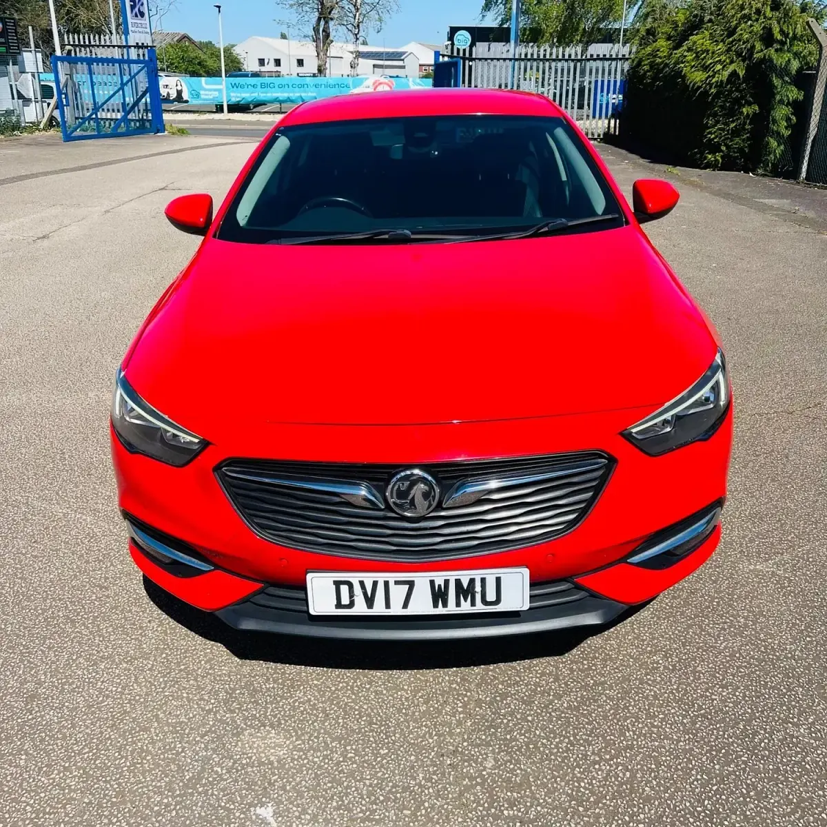 Used Vauxhall Insignia SRi 2017 Red Hatchback