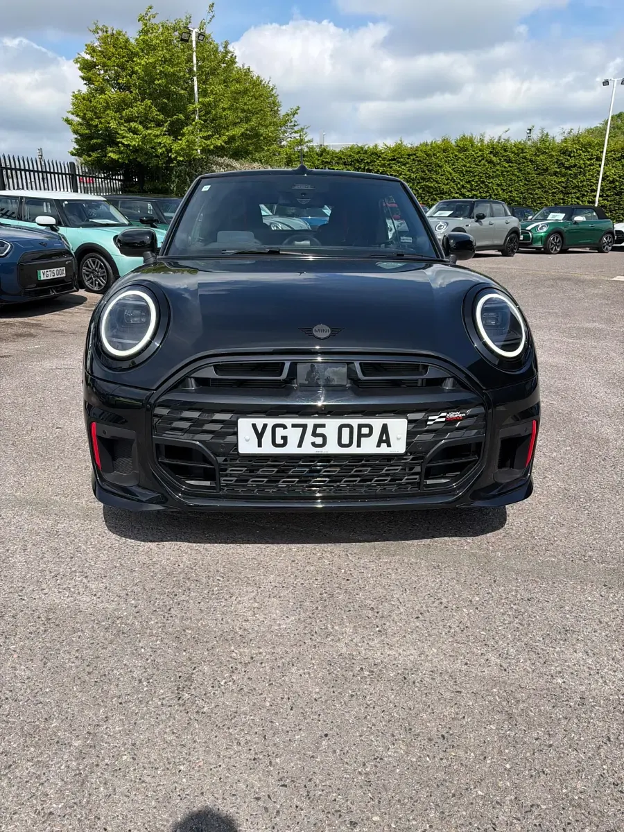 Nowe Mini Cooper 169 kW (231 KM) 2025 Czarny Hatchback
