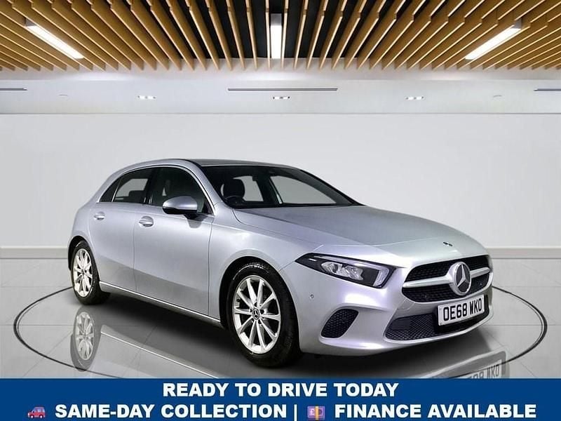 Used Mercedes A180 Executive 136 HP (100 kW) 2018 Silver Hatchback