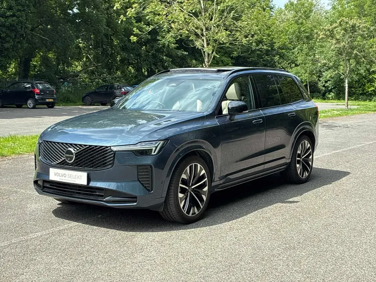 Used Volvo XC90 Ultra 455 HP (334 kW) 2025 Blue SUV