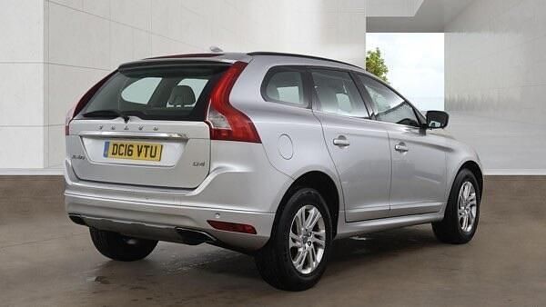 Usado Volvo XC60 SE 2016 Prateado SUV
