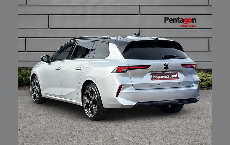 New Vauxhall Astra Ultimate 128 HP (94 kW) 2026 Grey Estate