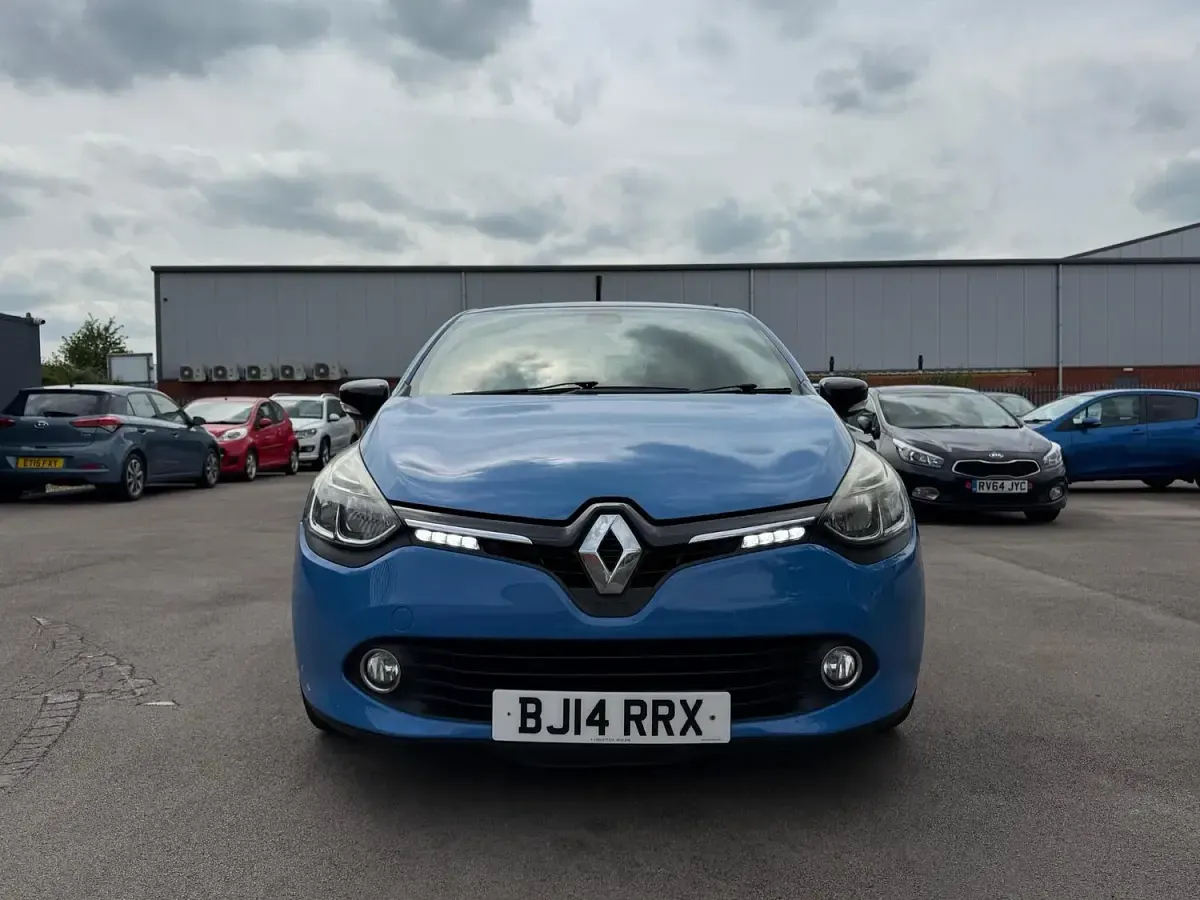 Used Renault Clio Dynamique 90 HP (66 kW) 2014 Blue Hatchback