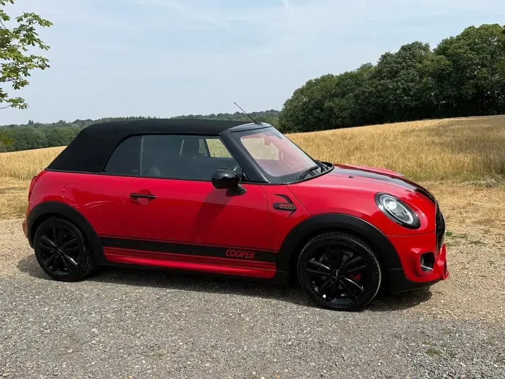 Used Mini Cooper Cabriolet Sport 136 HP (100 kW) 2018 Red Cabriolet