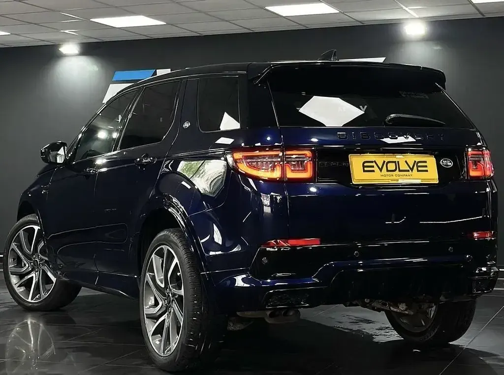Used Land Rover Discovery 5 HSE Dynamic 204 HP (150 kW) 2022 Blue SUV