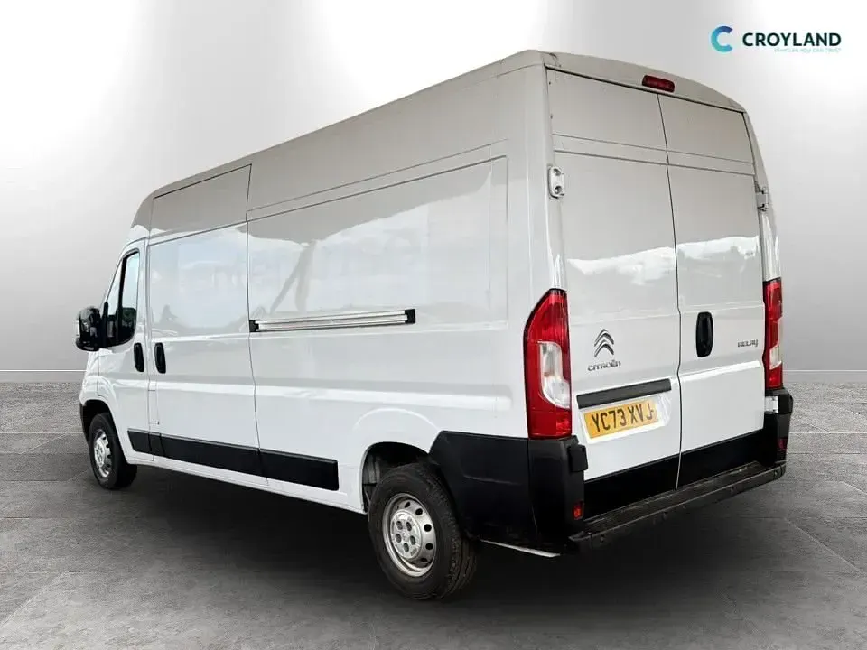 Usado Citroën Relay 140 CV (102 kW) 2023 Blanco Van