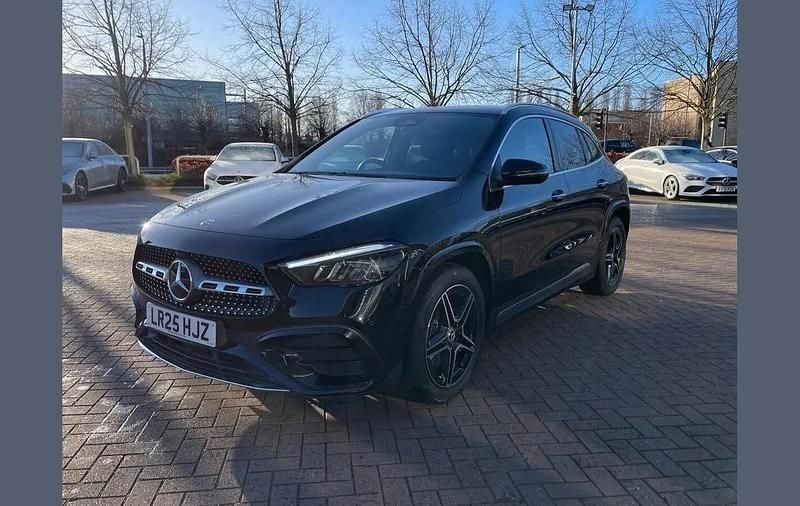 Used Mercedes GLA200 Executive 161 HP (118 kW) 2025 Black SUV