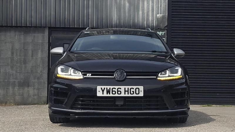Używany VW Golf VII R 2016 Czarny Kombi