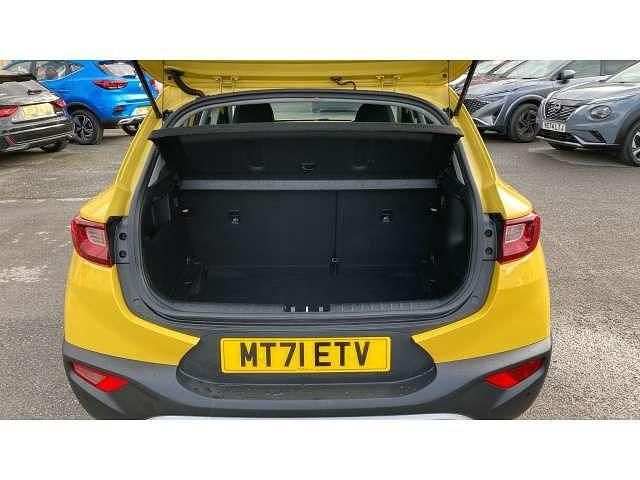 Used Kia Stonic 99 HP (72 kW) 2022 Yellow SUV