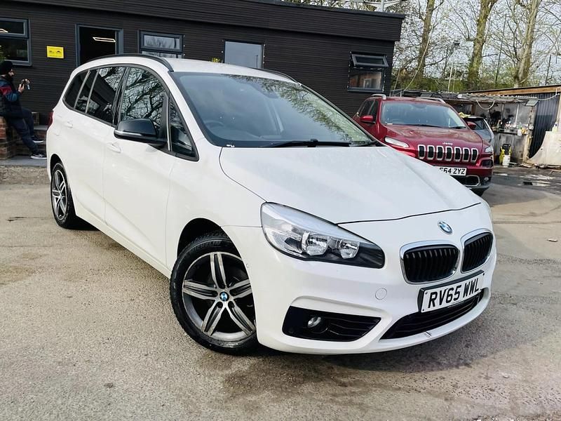 Used BMW 218 Sport Line 2015 White Estate