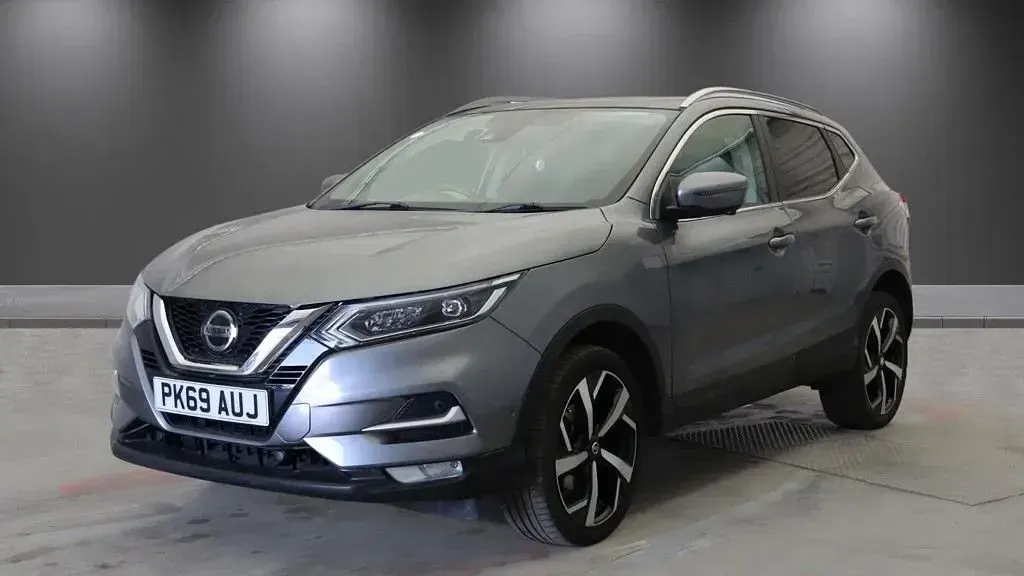 Used Nissan Qashqai S 140 HP (102 kW) 2020 Grey SUV