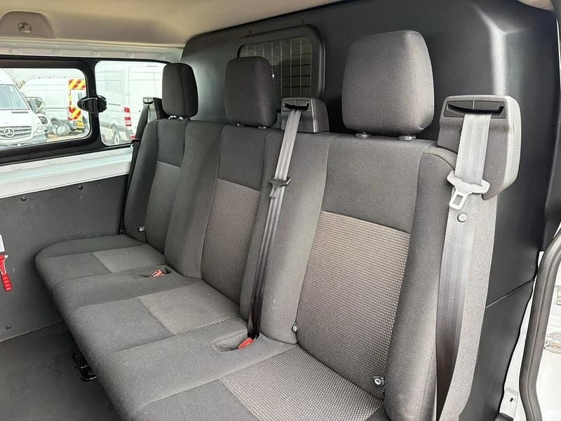 Used Ford Transit Custom Trend 128 HP (94 kW) 2018 White Van