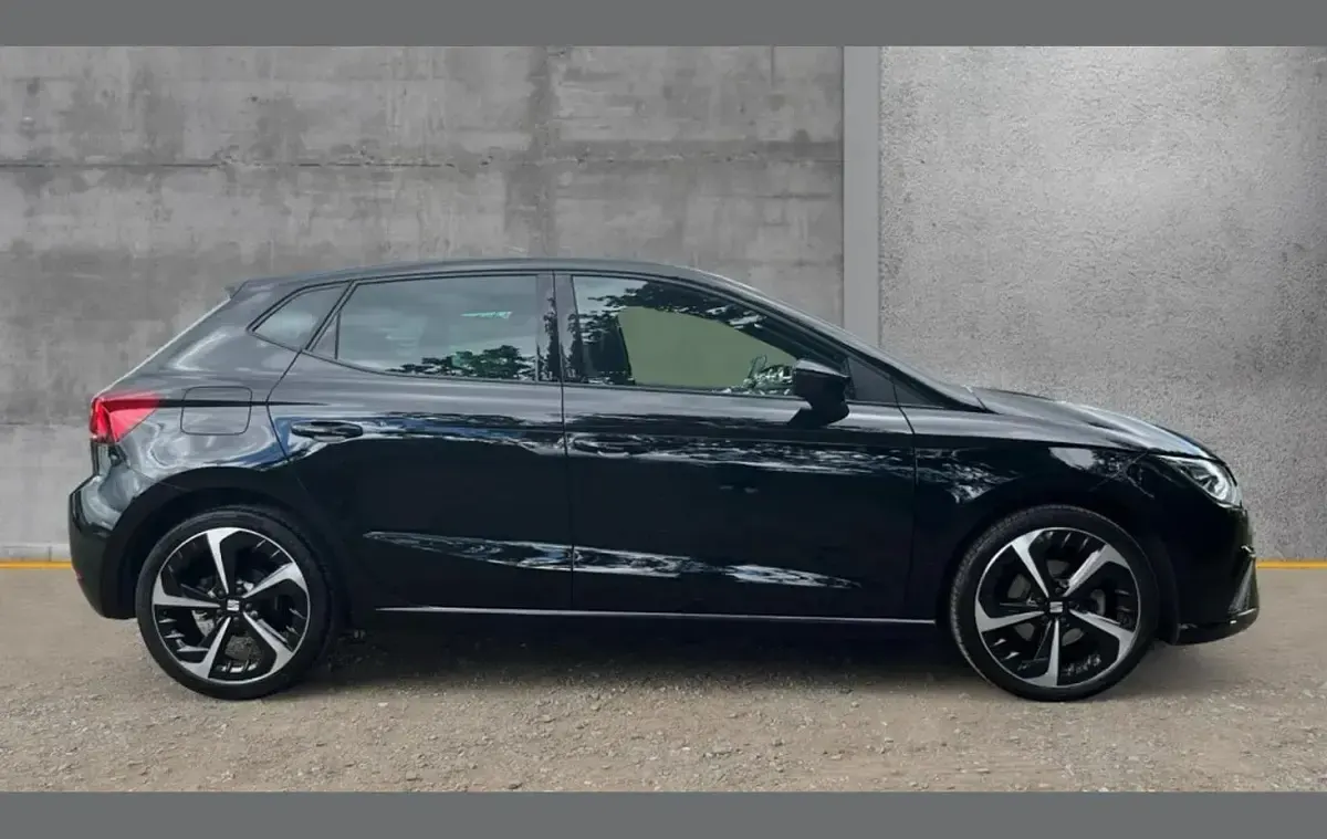 Used Seat Ibiza FR Sport 110 HP (80 kW) 2023 Black Hatchback