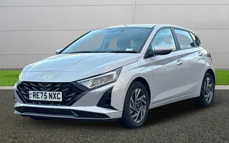 Used Hyundai i20 Advanced 101 HP (74 kW) 2024 Grey Hatchback