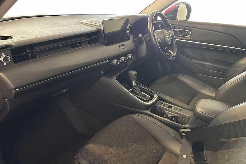 Used Honda HR-V Advance 131 HP (96 kW) 2022 Red SUV