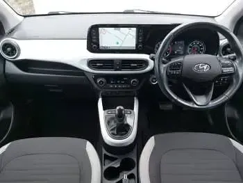 Used Hyundai i10 Premium 84 HP (61 kW) 2023 Bronze Hatchback