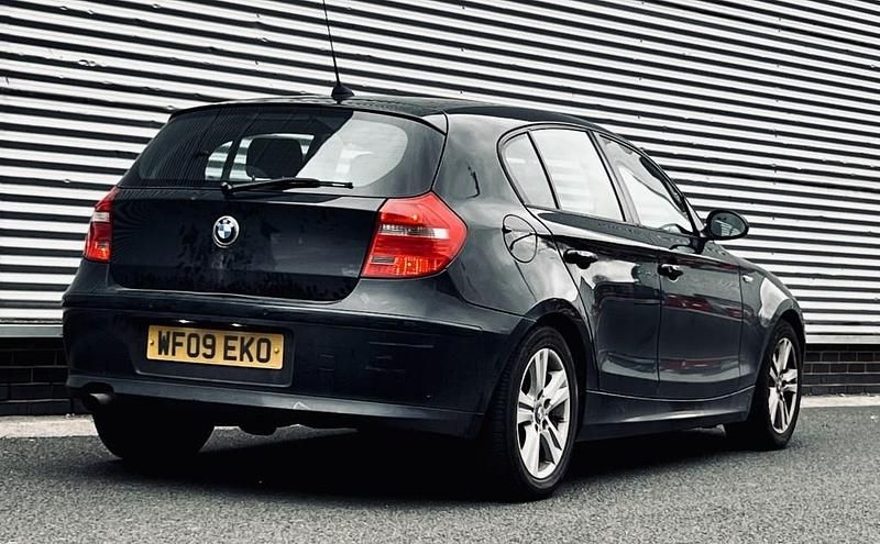Used BMW 118 143 HP (105 kW) 2009 Black Hatchback