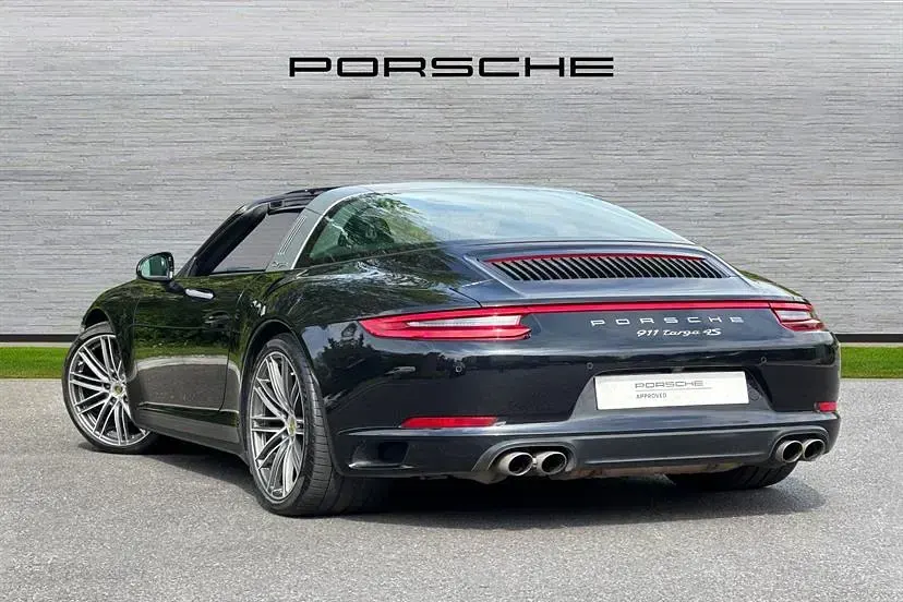 Used Porsche 911 420 HP (308 kW) 2016 Jet black Coupe