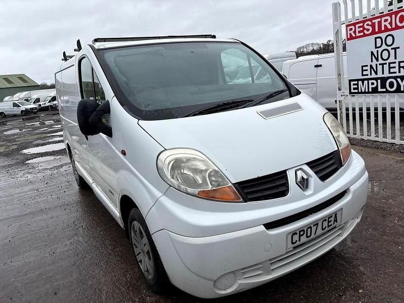 Used Renault Trafic 2007 White MPV