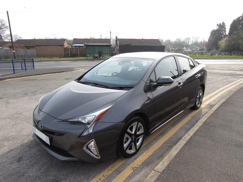 Used Toyota Prius 2016 Grey Hatchback