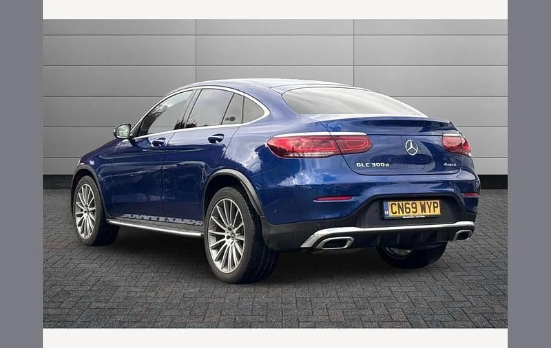 Used Mercedes GLC300 AMG Line Premium 245 HP (180 kW) 2019 Blue Coupe