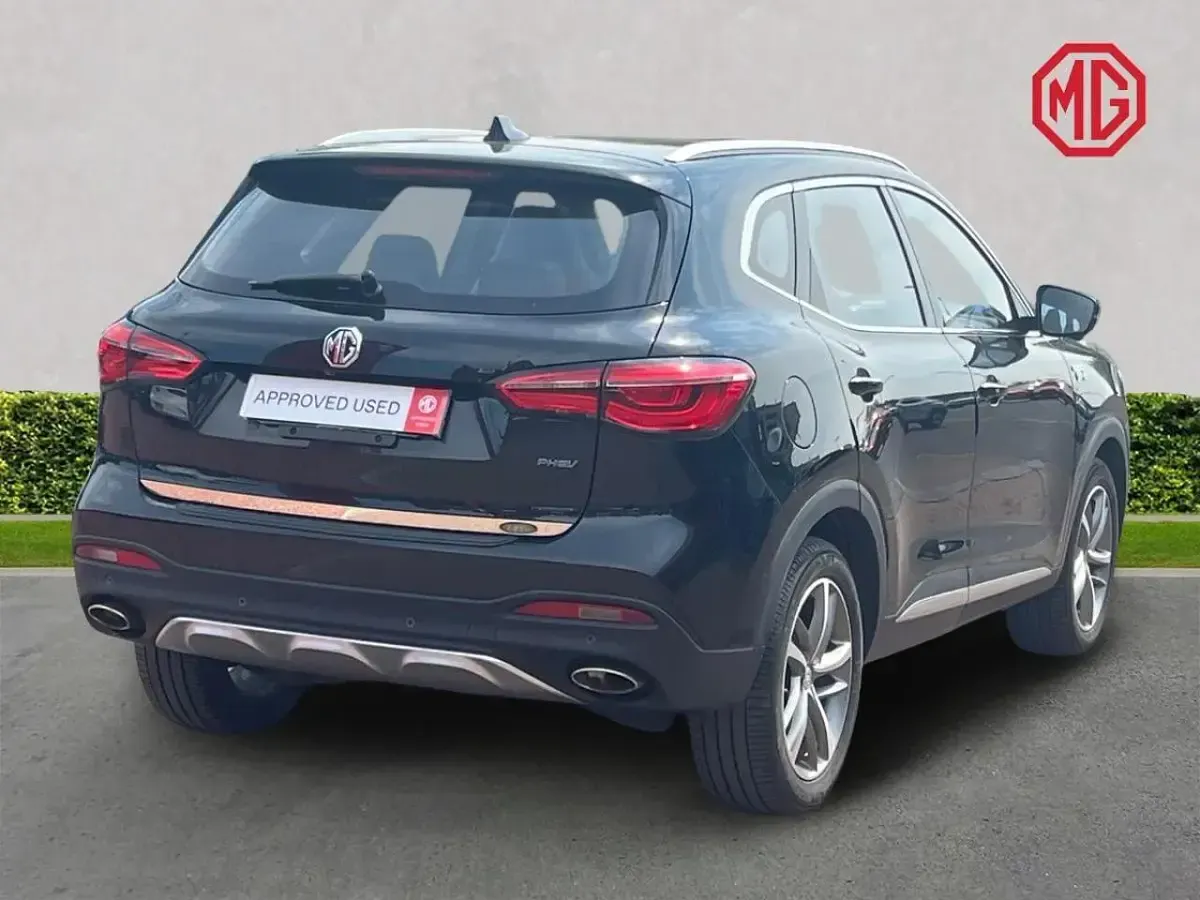 Used MG HS Exclusive 254 HP (186 kW) 2022 Black SUV