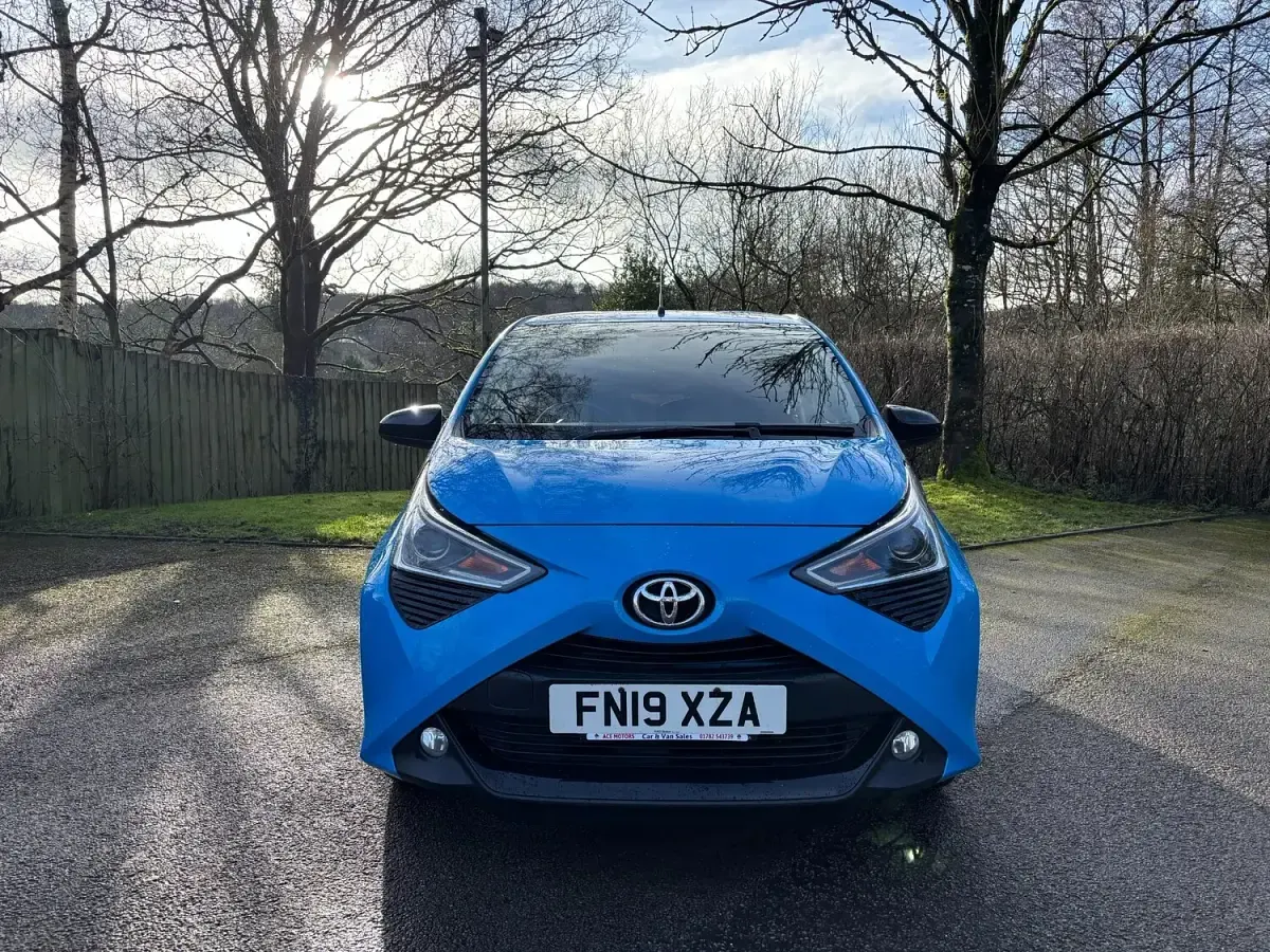 Used Toyota Aygo Trend 72 HP (52 kW) 2019 Blue Hatchback