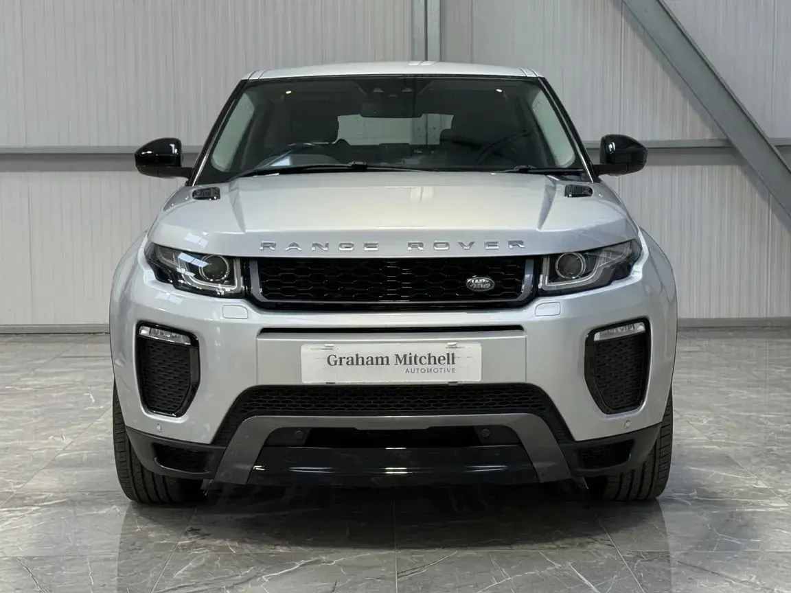 Used Land Rover Range Rover evoque HSE Dynamic 180 HP (132 kW) 2016 Silver Estate