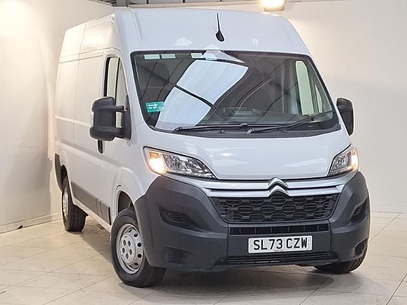 White Used 2023 Citroën Relay Van | £16,498 (Fair price) - Image 1/4