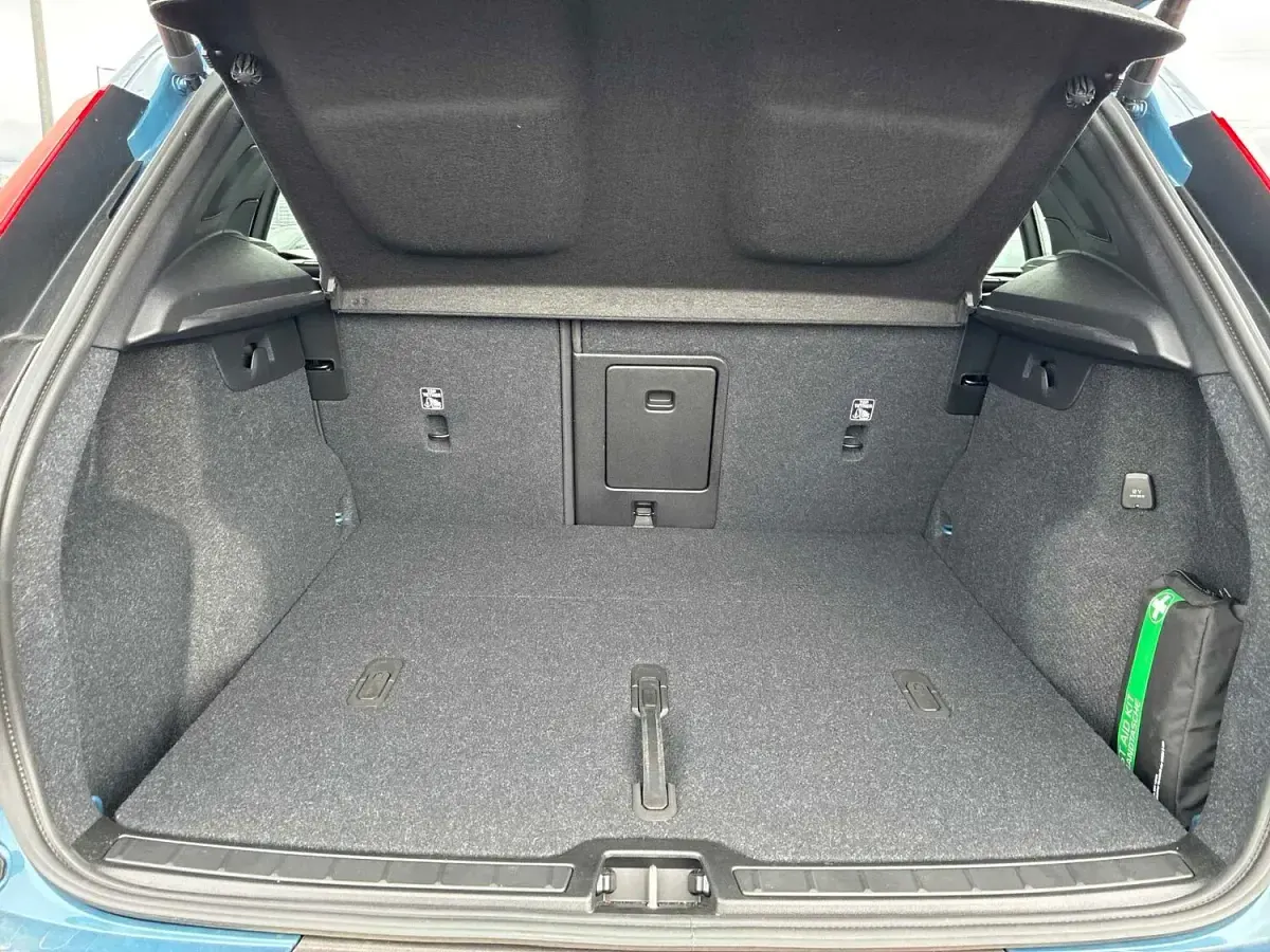 Used Volvo XC40 Plus 2023 Blue SUV