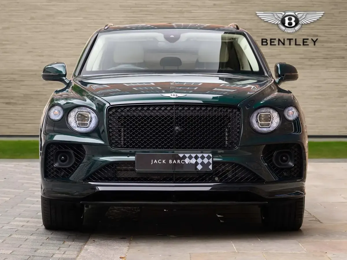 Used Bentley Bentayga 542 HP (398 kW) 2023 Green SUV