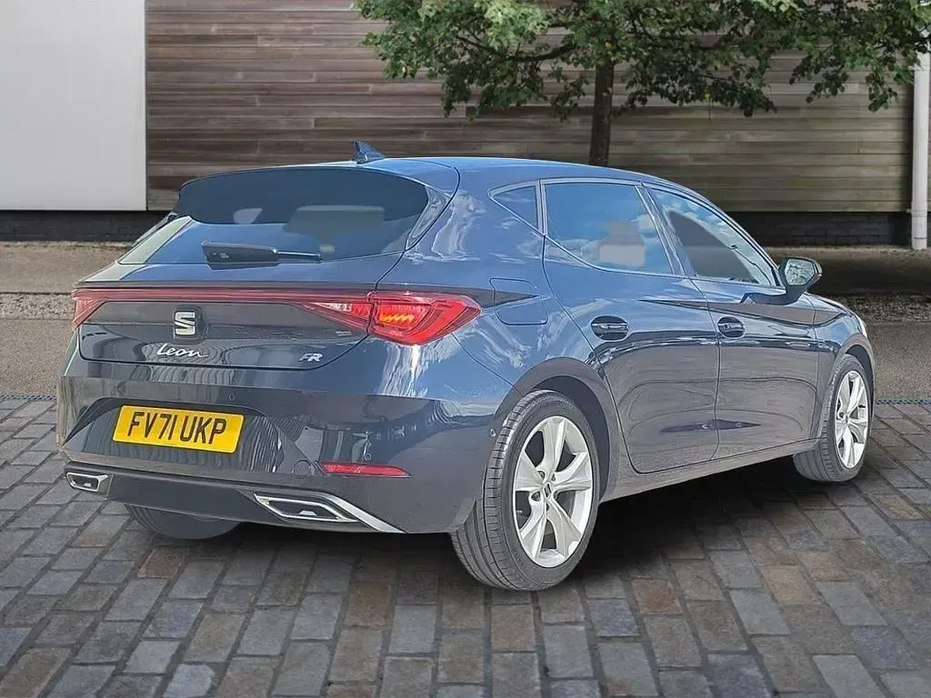 Used Seat Leon FR 150 HP (110 kW) 2022 Grey Hatchback
