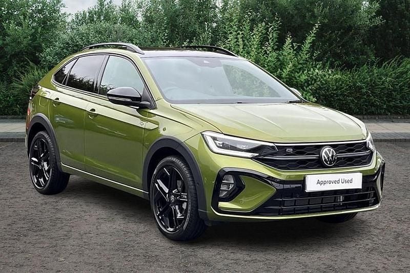 Visual green with flat black roof New 2025 VW Taigo Black Edition SUV | £26,830 (Super price) - Image 1/4