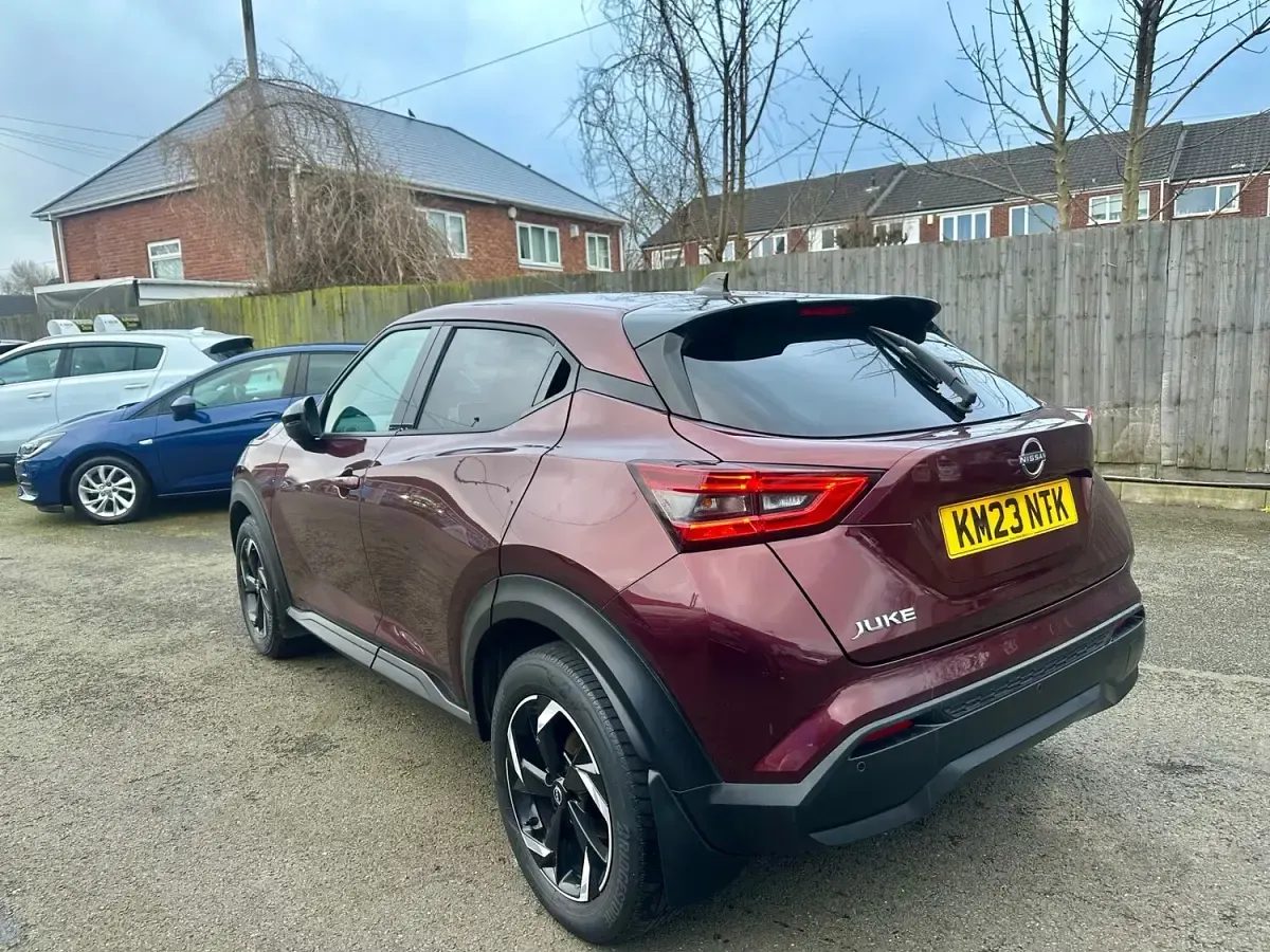 Used Nissan Juke N-Connecta 2023 Red SUV