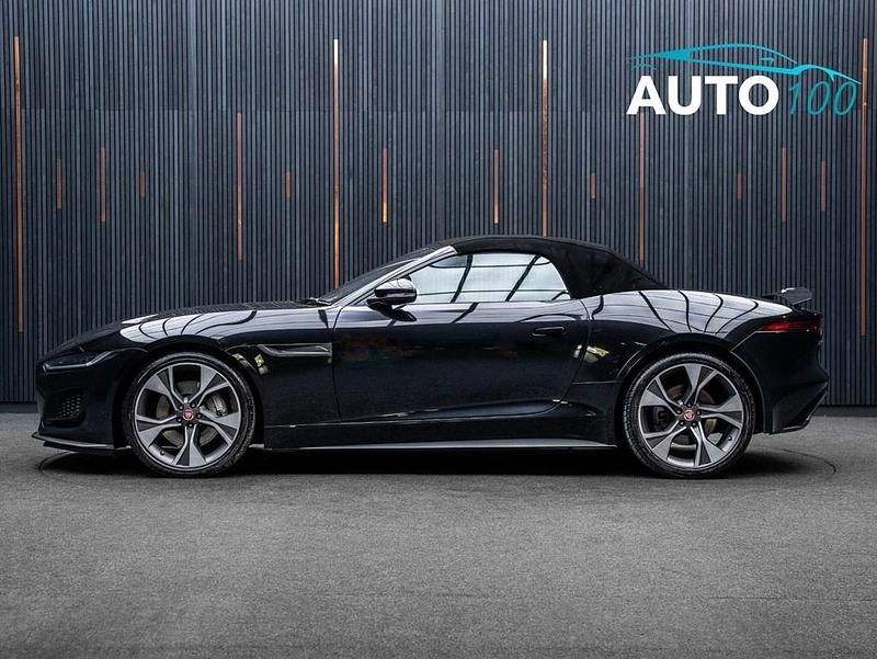 Używany Jaguar F-Type First Edition 300 KM (220 kW) 2021 Czarny Kabriolet