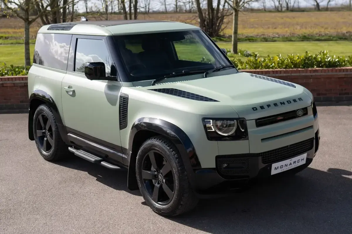 Usado Land Rover Defender 75th Limited Edition 2023 Verde SUV