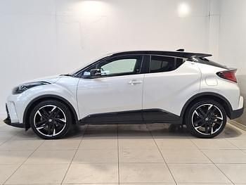 Used Toyota C-HR Sport 122 HP (89 kW) 2023 White SUV