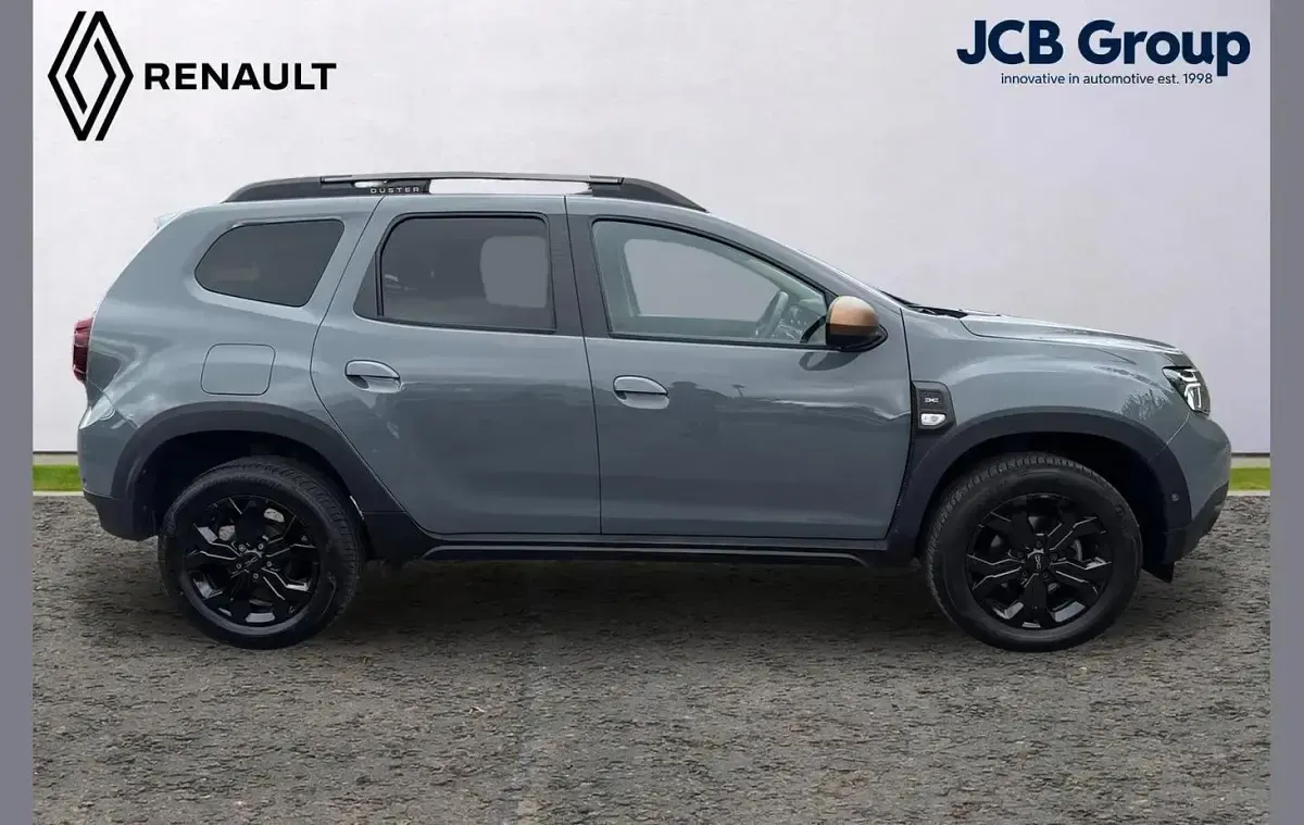 Used Dacia Duster Extreme 113 HP (83 kW) 2024 Grey SUV