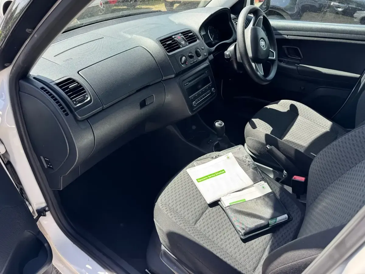 Used Skoda Fabia SE 2014 White Estate